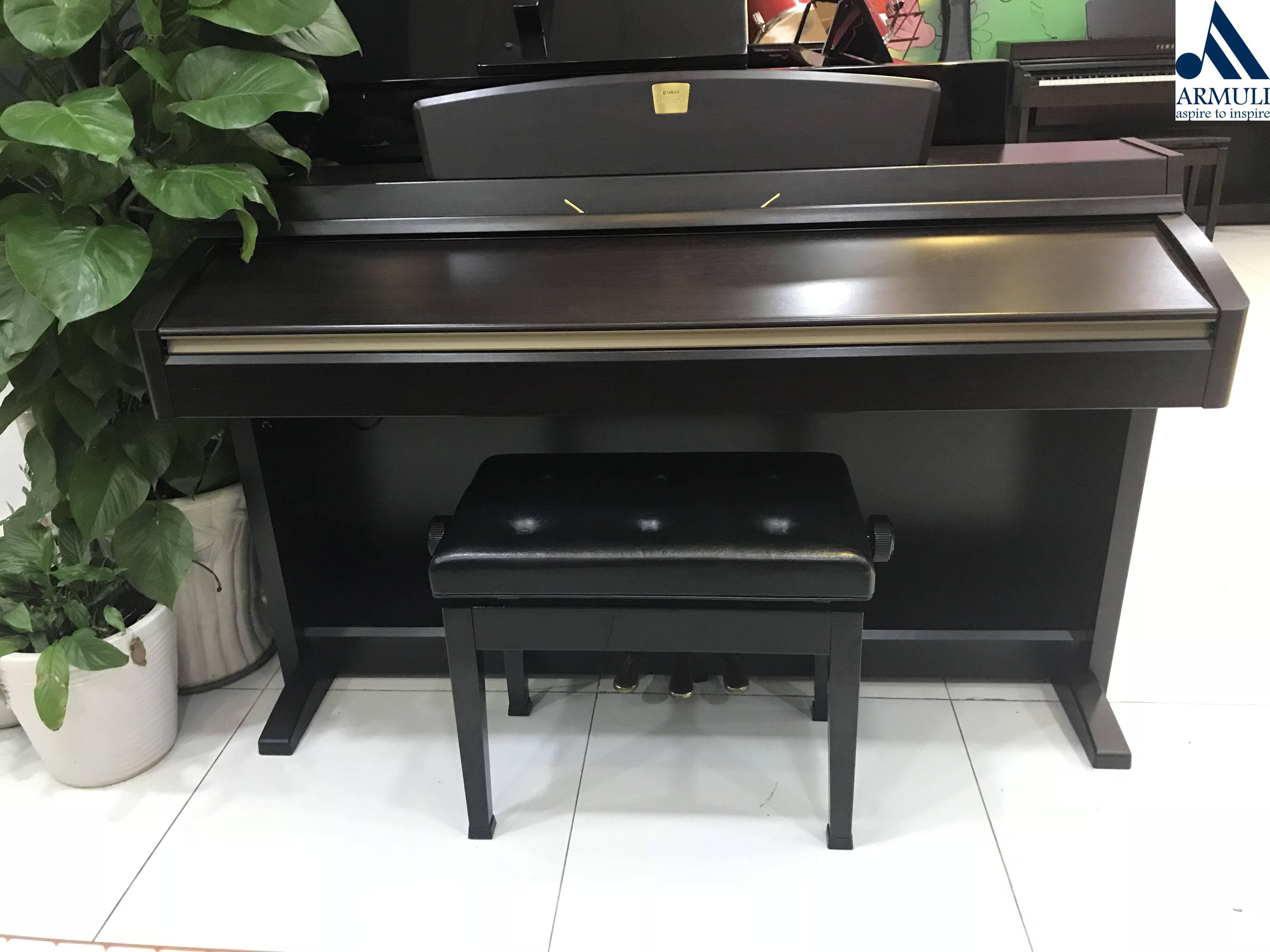 Đàn piano điện yamaha clp-240.