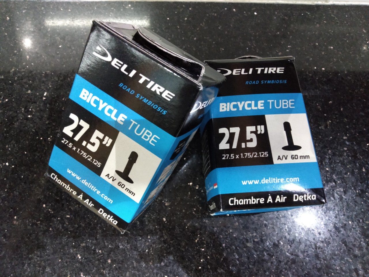 Ruột xe đạp 27.5 x 1.75/2.125 van xe máy dài 60mm deli-tire - sports world