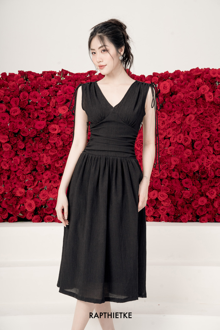 Rập - đầm đen cổ tim không tay dây cột vai - lovie 03
