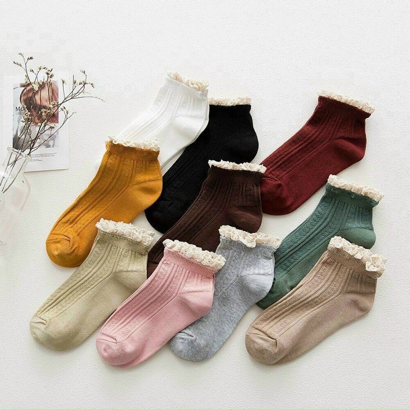 Tất nữ cổ ngắn nhún bèo ren vintage