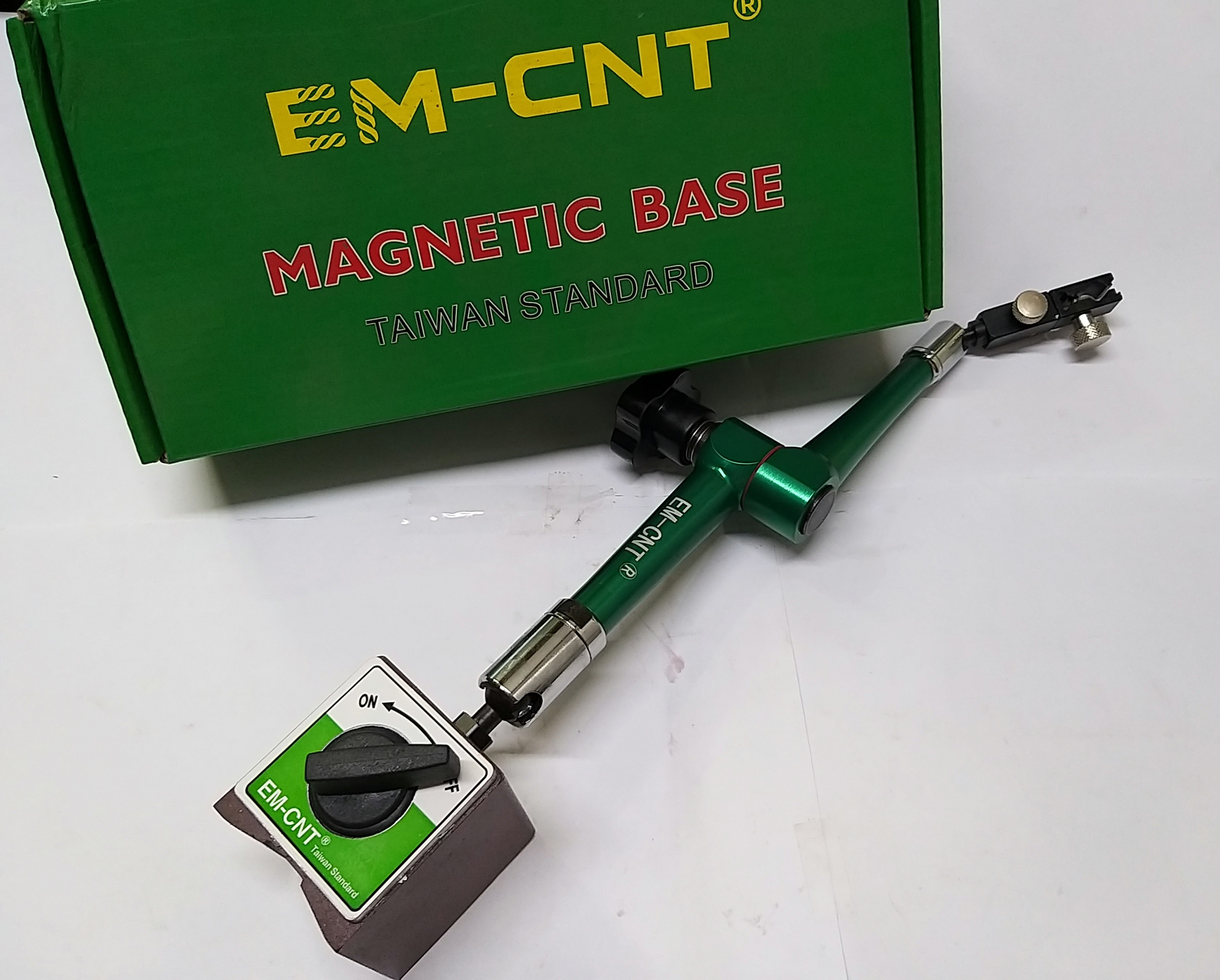 [HCM]CHÂN ĐẾ TỪ GẮN ĐỒNG HỒ SO EM-CNT XANH LÁ CAO CẤP ( Size M )