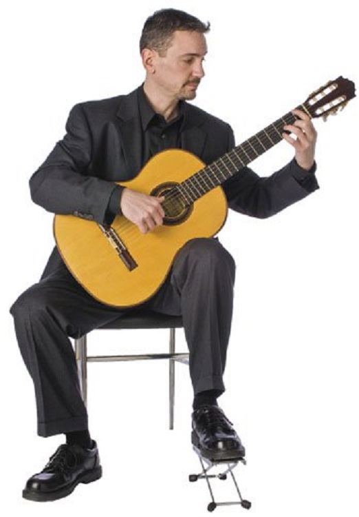 Kê chân đàn guitar AT15 để chân khi chơi guitar thoải mái