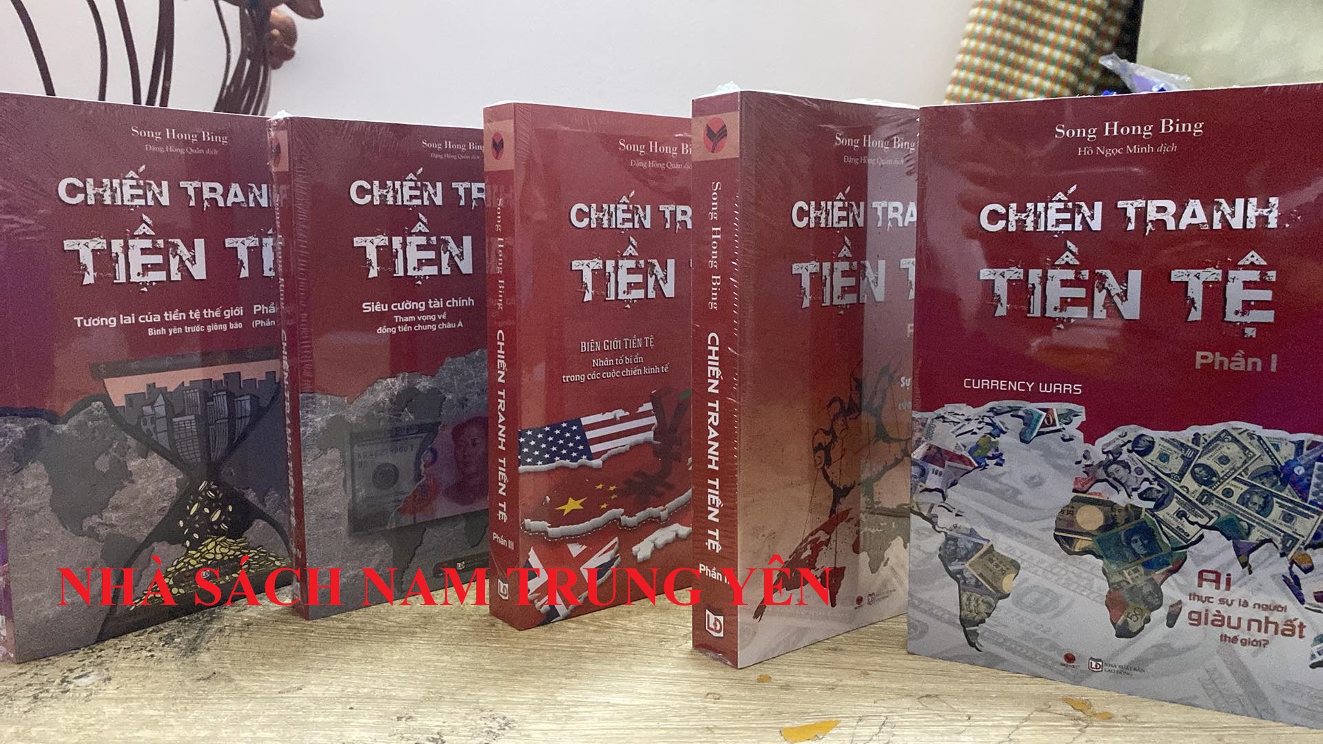 Sách - Combo 4 tập Chiến Tranh Tiền Tệ - Song Hong Bing  Tặng 1 set