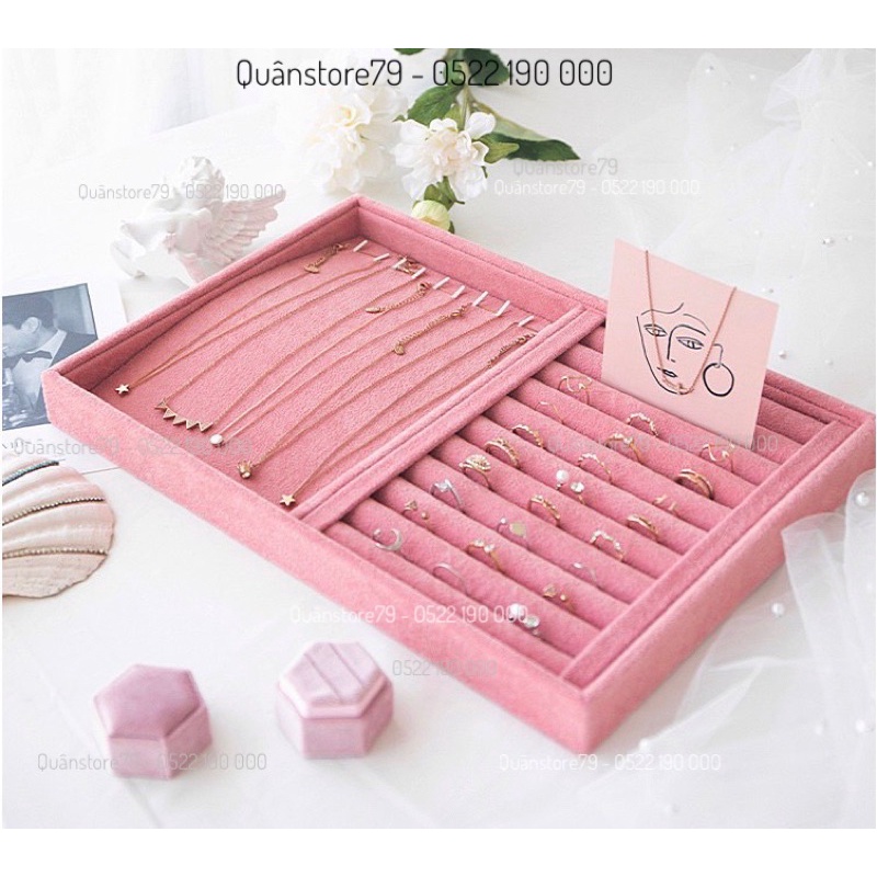 Khay nhung đựng trang sức màu hồng xinh xắn