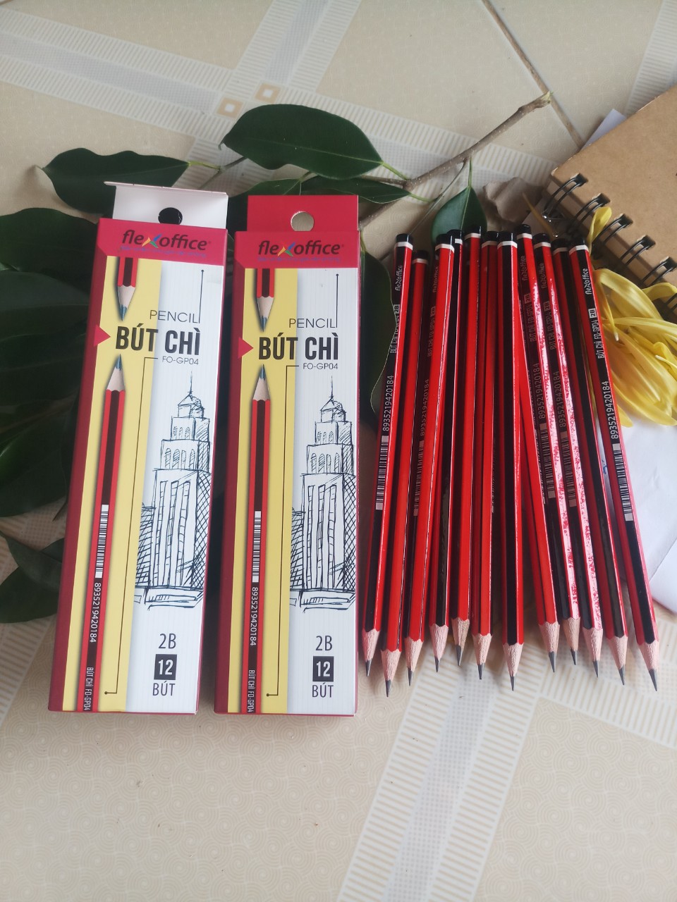 Hộp 12 bút chì gỗ sọc đỏ đen 2B Flexoffice FO-GP04 Thiên Long, hàng Việt Nam chất lượng cao