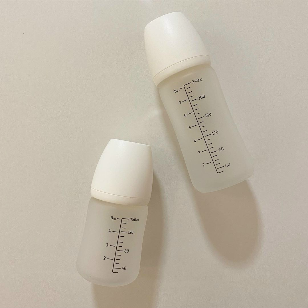 Bình sữa Moyuum Thuỷ tinh tráng Silicon 150ml/240ml Hàn quốc chính hãng