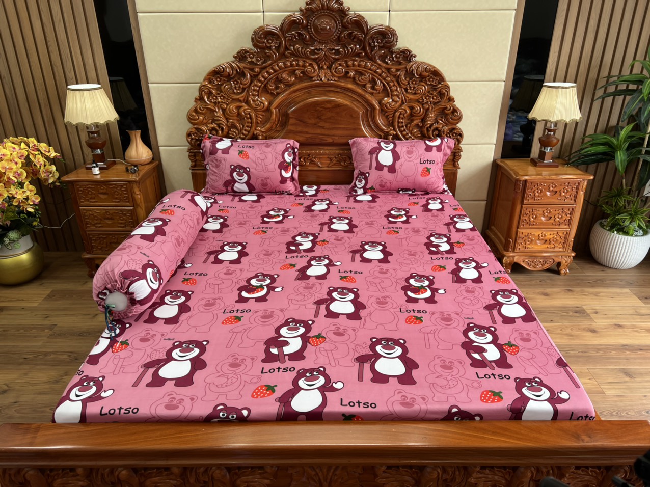 Bộ ga gối thun hàn quốc 3D mã gấu lotso , gấu chống gậy