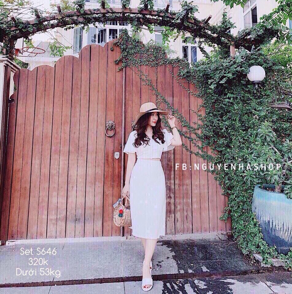 VÁY ĐẦM NỮ CỰC DỂ THƯƠNG GỒM - ÁO SƠ MI NỮ CỔ VUÔNG TAY ÁO CÁNH TIÊN VÀ CHÂN VÁY SUÔNG ĐÍNH NÚT- ĐẦM NỮ DỰ TIỆC - ĐẦM VÁY NỮ ĐI CHƠI ĐI DU LỊCH - Thời Trang Sài Gòn Gía Rẻ