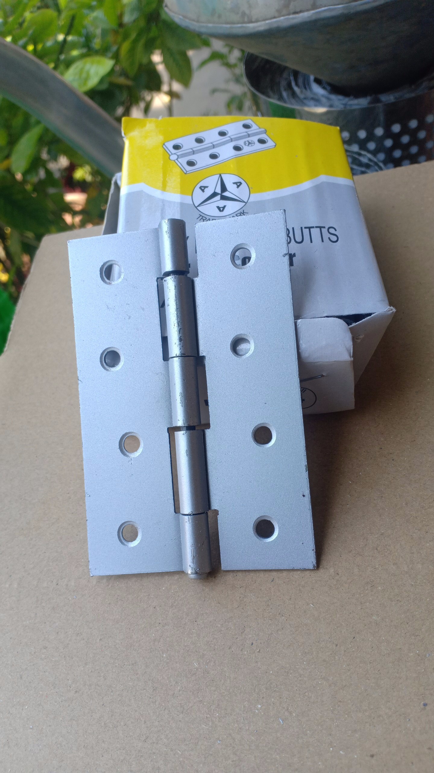 1 hộp 12 chiếc bản lề lá sắt mạ kẽm 102mm