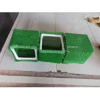 Lồng đẻ lưới làm tại nhà cho cá cảnh dạng lưới giúp cá con tránh bị cá bố mẹ ăn kích thước 20 x 20 x 20 phù hợp với hồ rộng