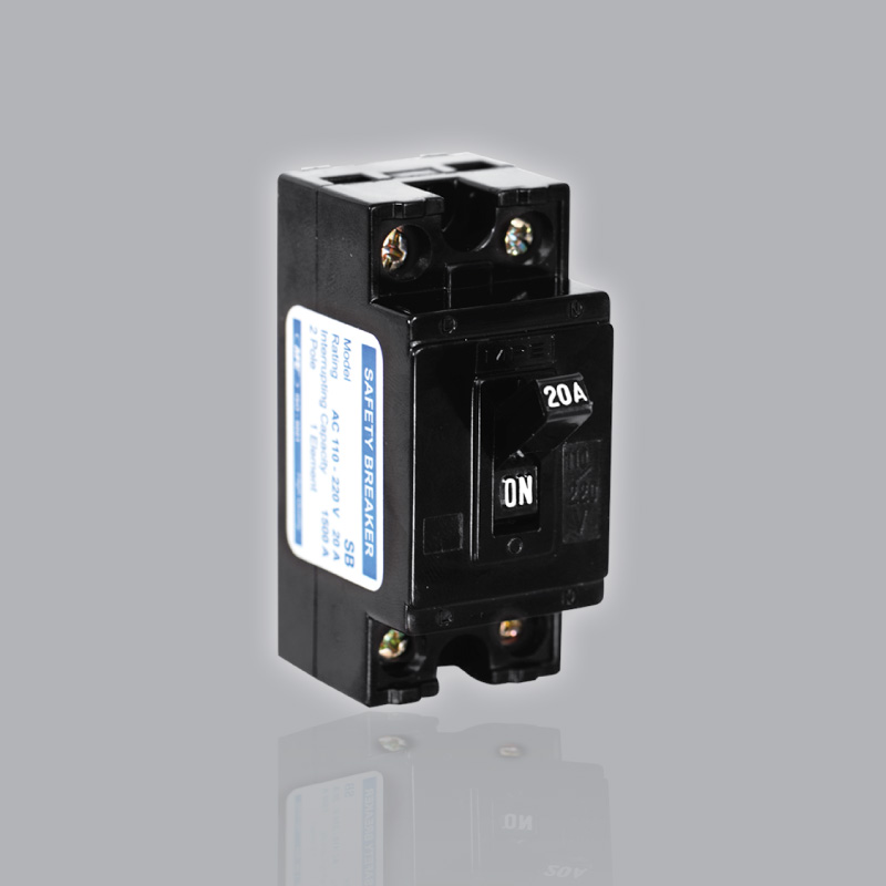 Aptomat Đen 10A 15A 20A 25A 30A 40A  MPE Hộp Che CB Cóc Hộp Che Aptomat