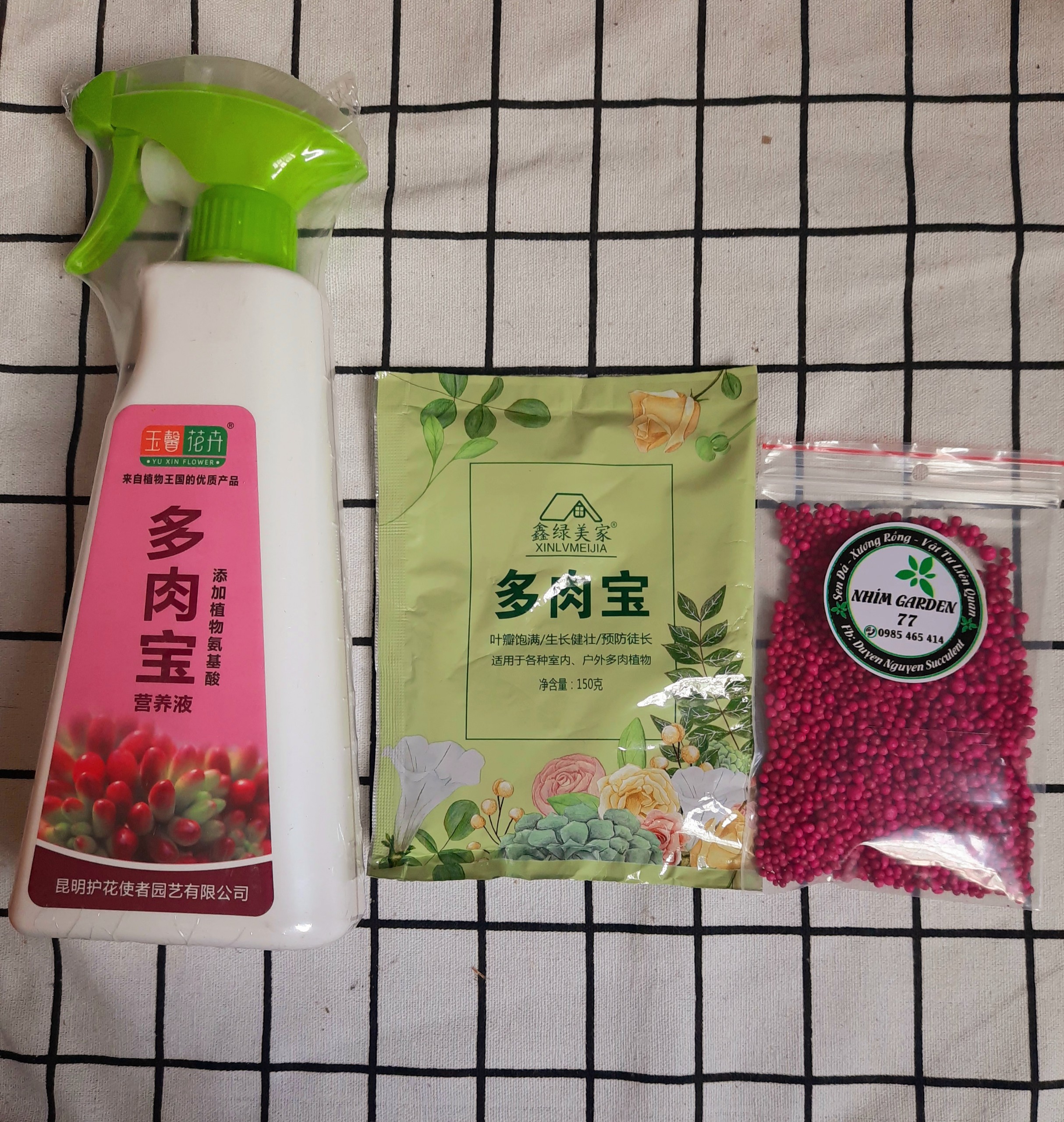 Combo 3 món chăm sóc sen đá, xương rồng gồm chai xịt và các loại phân bón