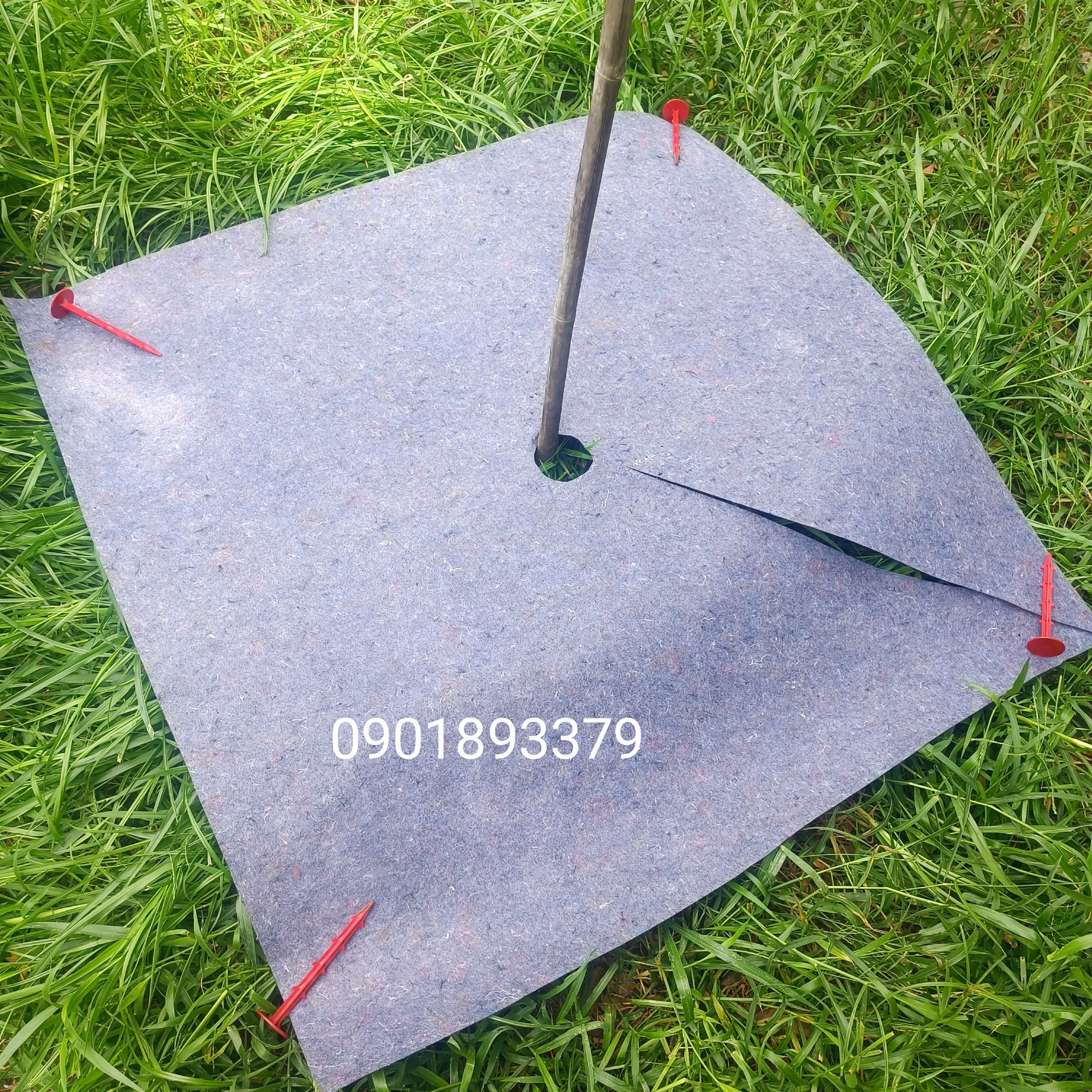 Combo 10 tấm vải chống cỏ dại 1mx1m- tặng kèm ghim nhựa