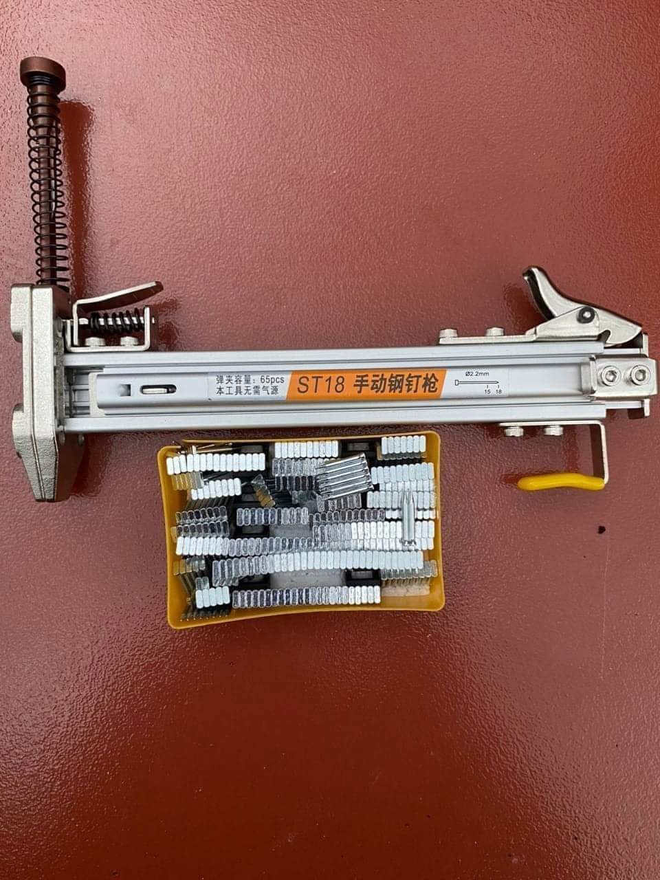 Búa đóng đinh bê tông tự động ST18 ST15 , Dụng cụ hỗ trợ đóng đinh nẹp điện phông bạt siêu tiện lợi