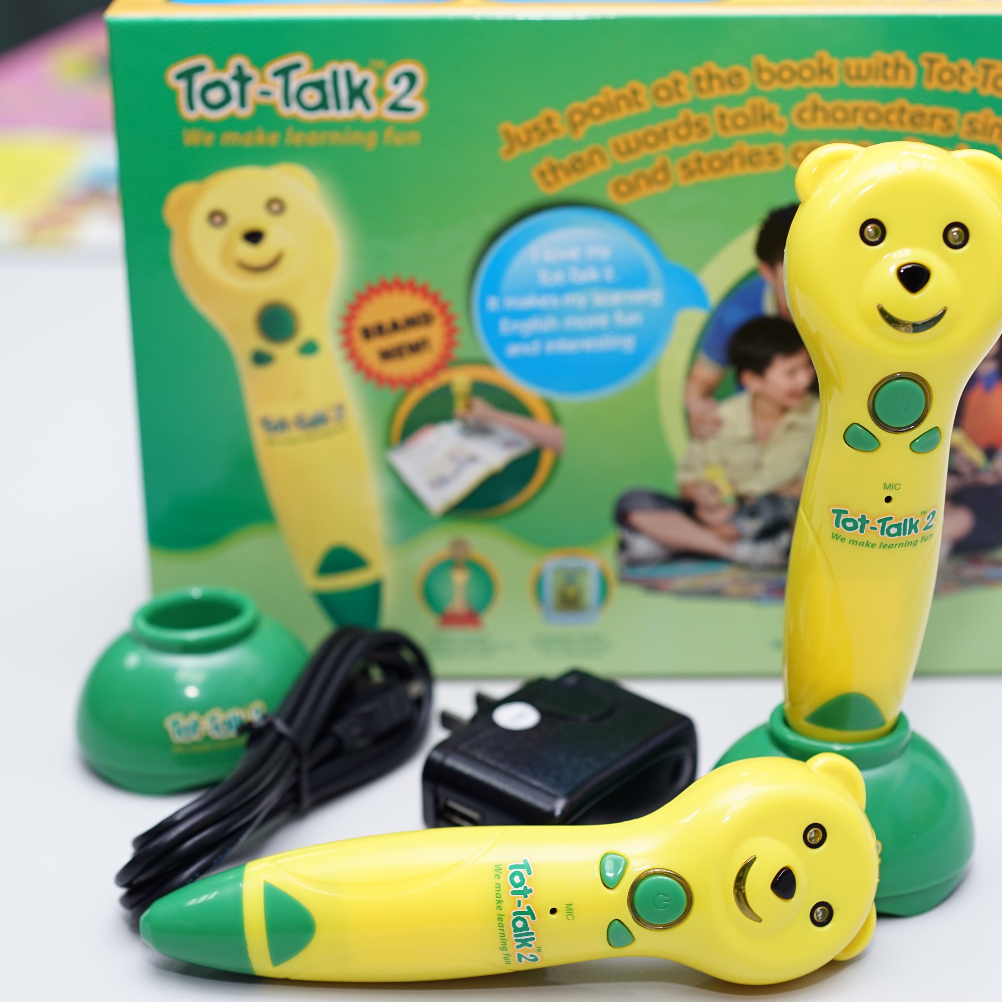 [HCM]Học tiếng Anh chơi tiếng Anh cho bé - Bút chấm đọc thông minh Tot Talk 2 Easy Talk đồ chơi thông minh cho bé bút chấm đọc tiếng Anh