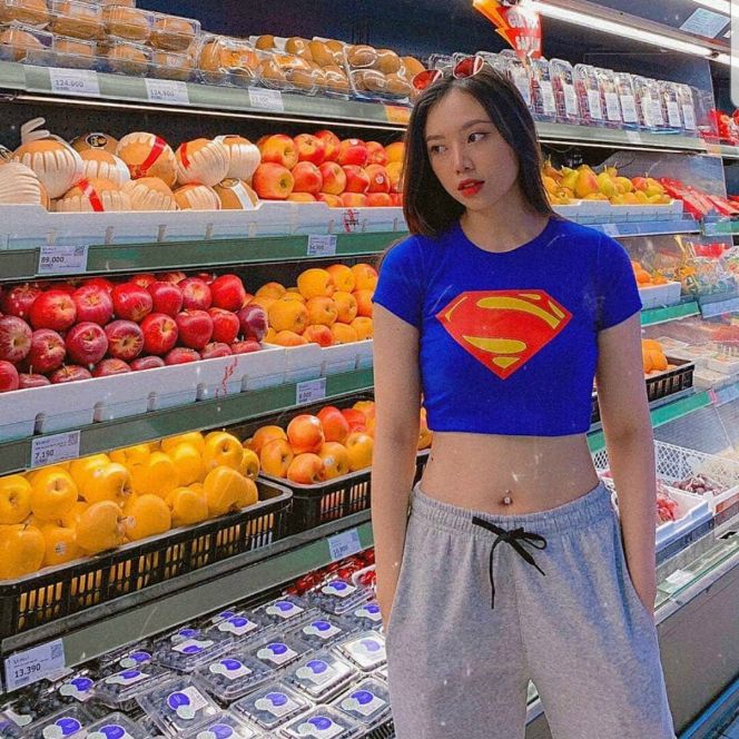 Siêu nhân là em,nhỏ xinh áo cổ tròn croptop hot trend styte form 45kg