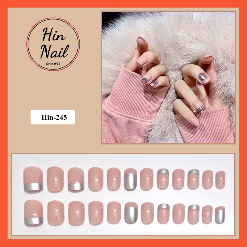 Móng tay giả form ngắn màu hồng họa tiết hottrend mới