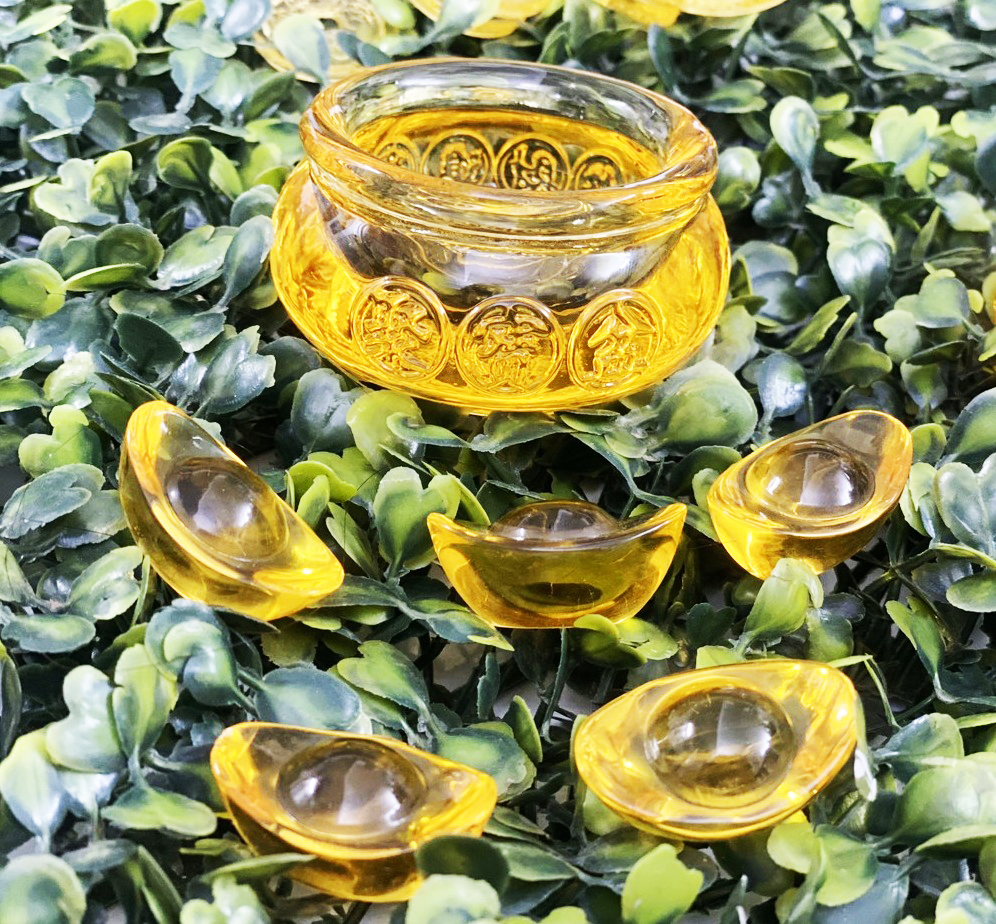 Hũ đựng Vàng Thần Tài Pha Lê - Tụ bảo bồn lưu ly, Chiêu Lộc Tụ Tài, Vật phẩm phong thủy bày ban thầ tài, ban gia tiên ( Hũ đựng vàng + 5 thỏi vàng, dài 3cm/ viên )