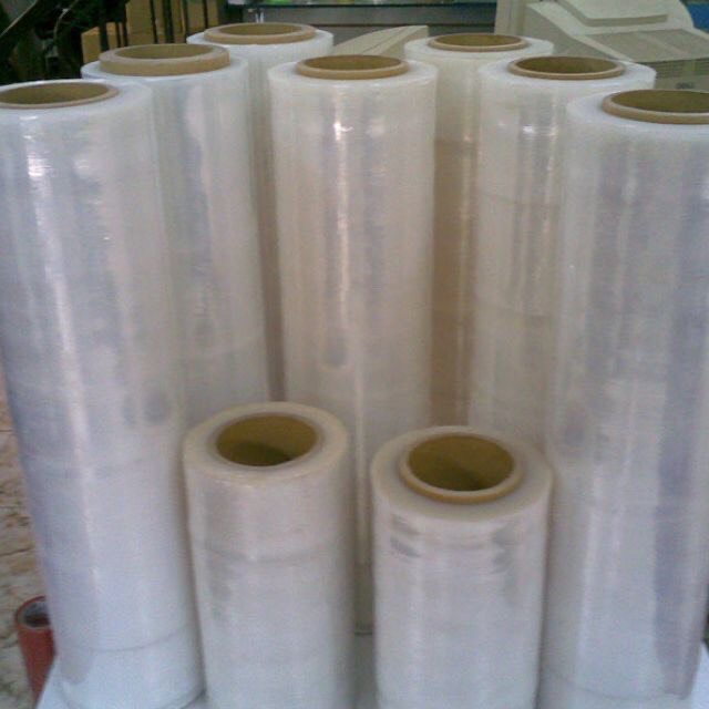 Màng pe khổ 50cm nặng 2.3kg , màng pe quấn pallet, quấn hàng