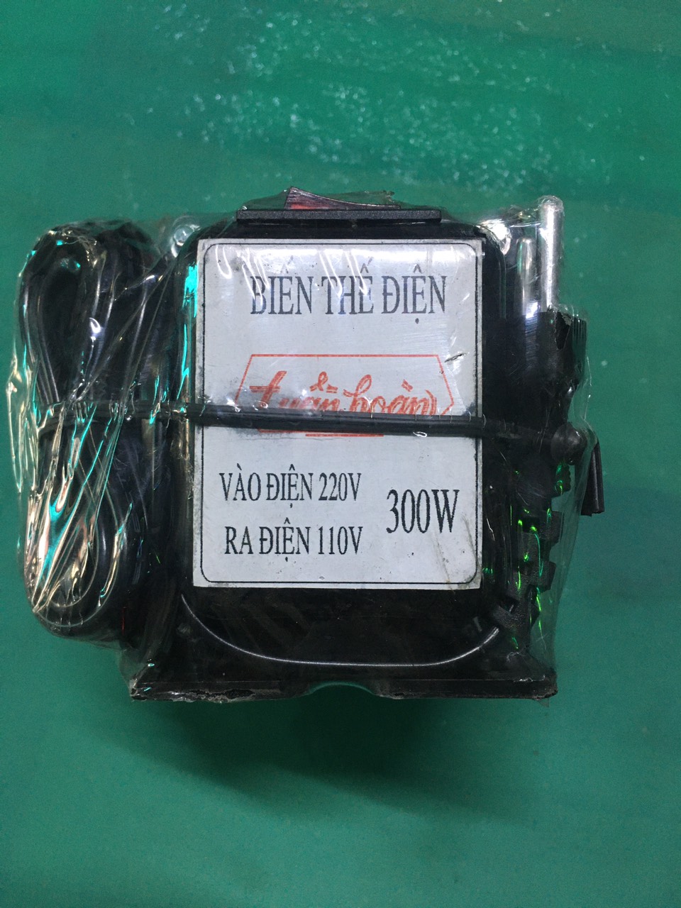 Biến thế điện 240v ra 110v công xuất 300w