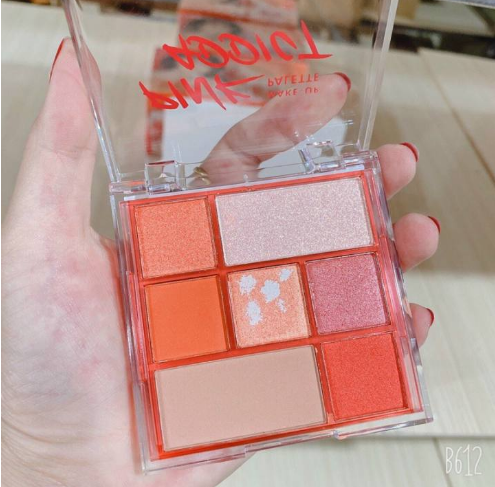 Bảng phấn mắt má 7 ô bắt sáng của kissbeauty