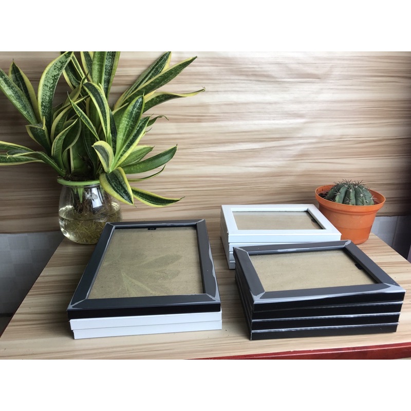 Bộ 11 khung ảnh treo tường