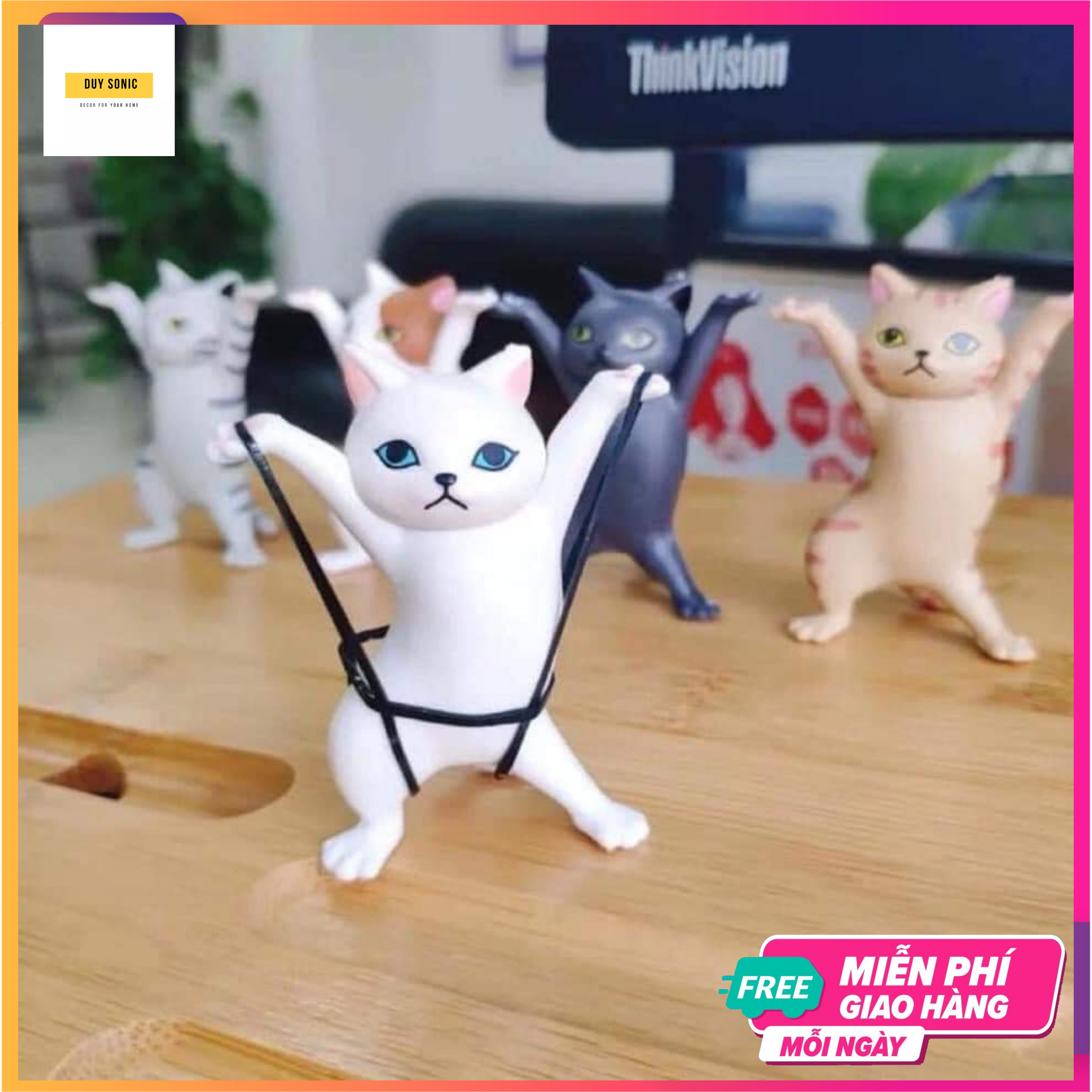 Mô hình trang trí mèo khiêng hòm vui nhộn