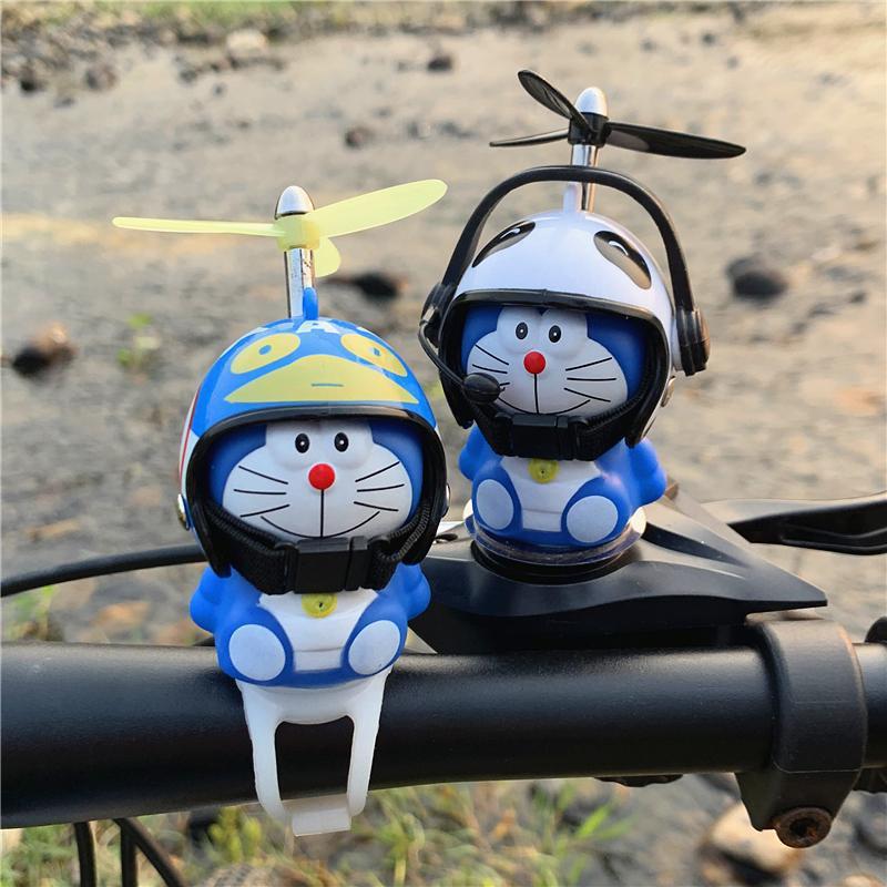 Phụ kiện doraemon đội nón bảo hiểm gắn xe đạp ,xe máy , ô tô phát sáng độc đáo