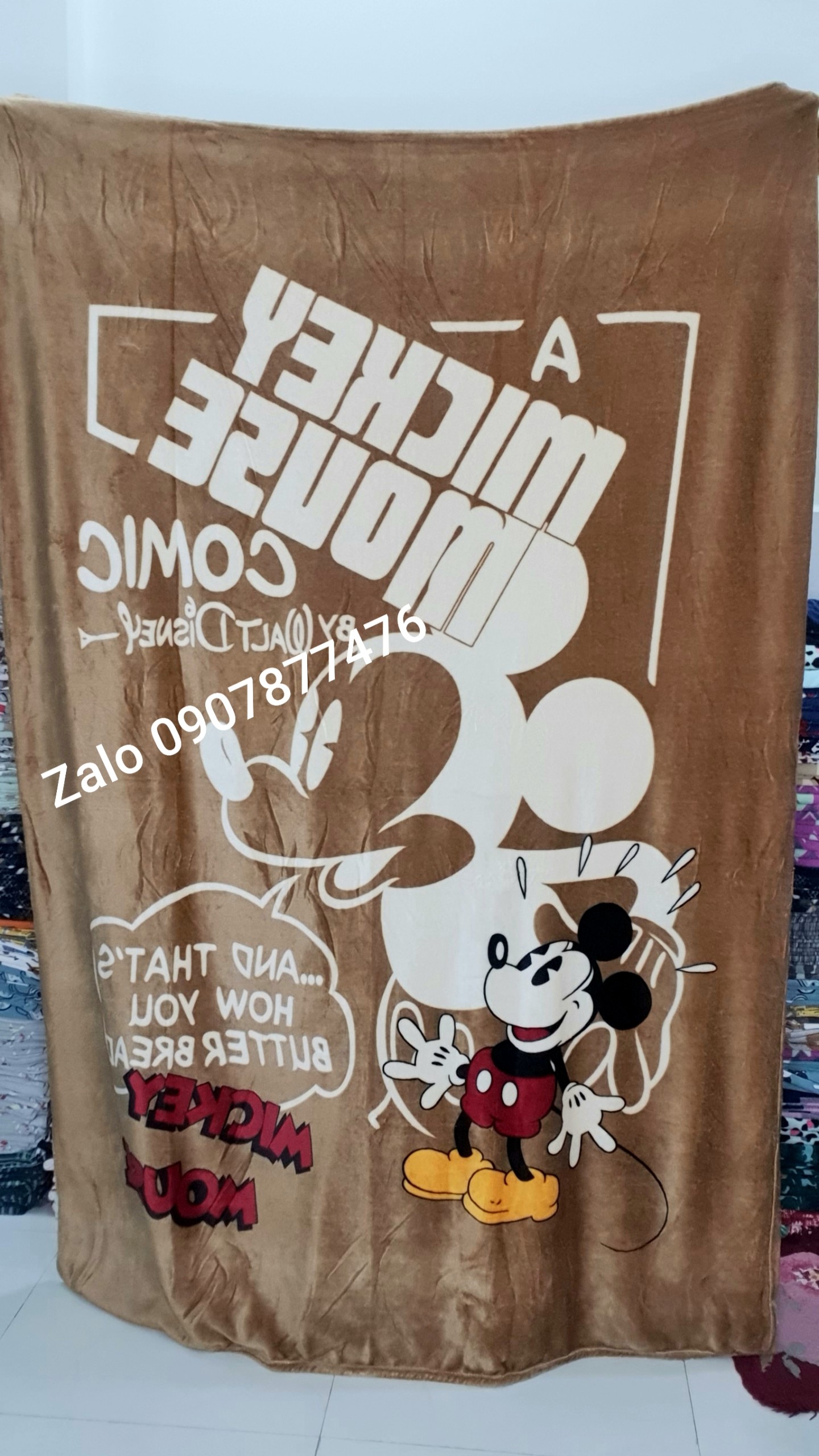 CÓ VIDEO. Mền Lông Disney Mickey nâu 2m x 1m5
