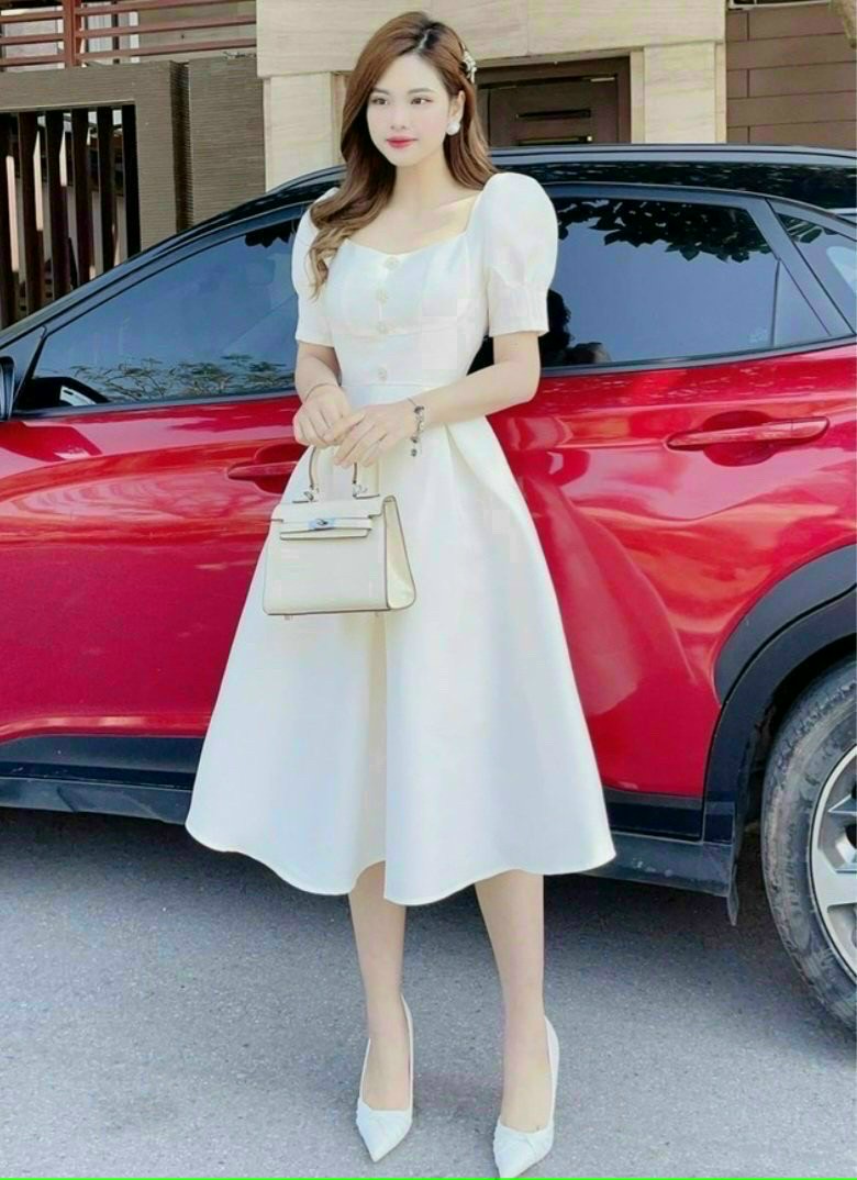 Đầm xòe, tay bồng tiểu thư