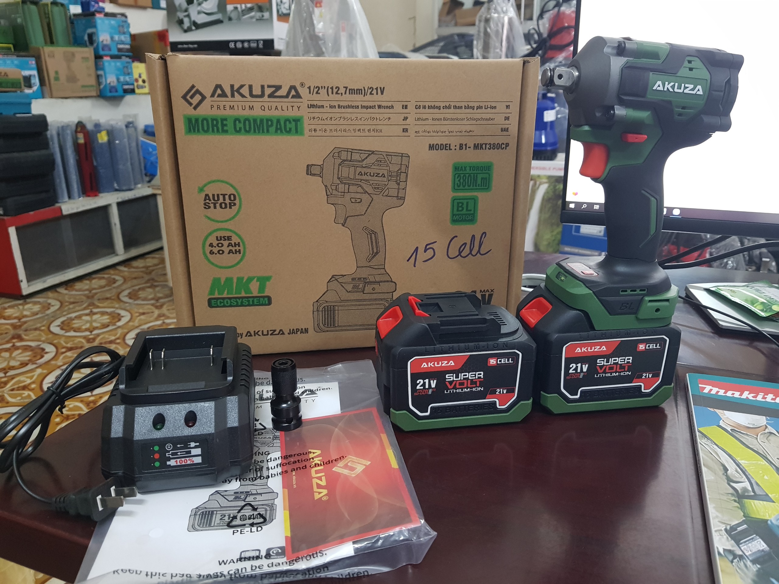 Máy vặn ốc dùng pin Akuza B1MKT380CP - pin 15 cell