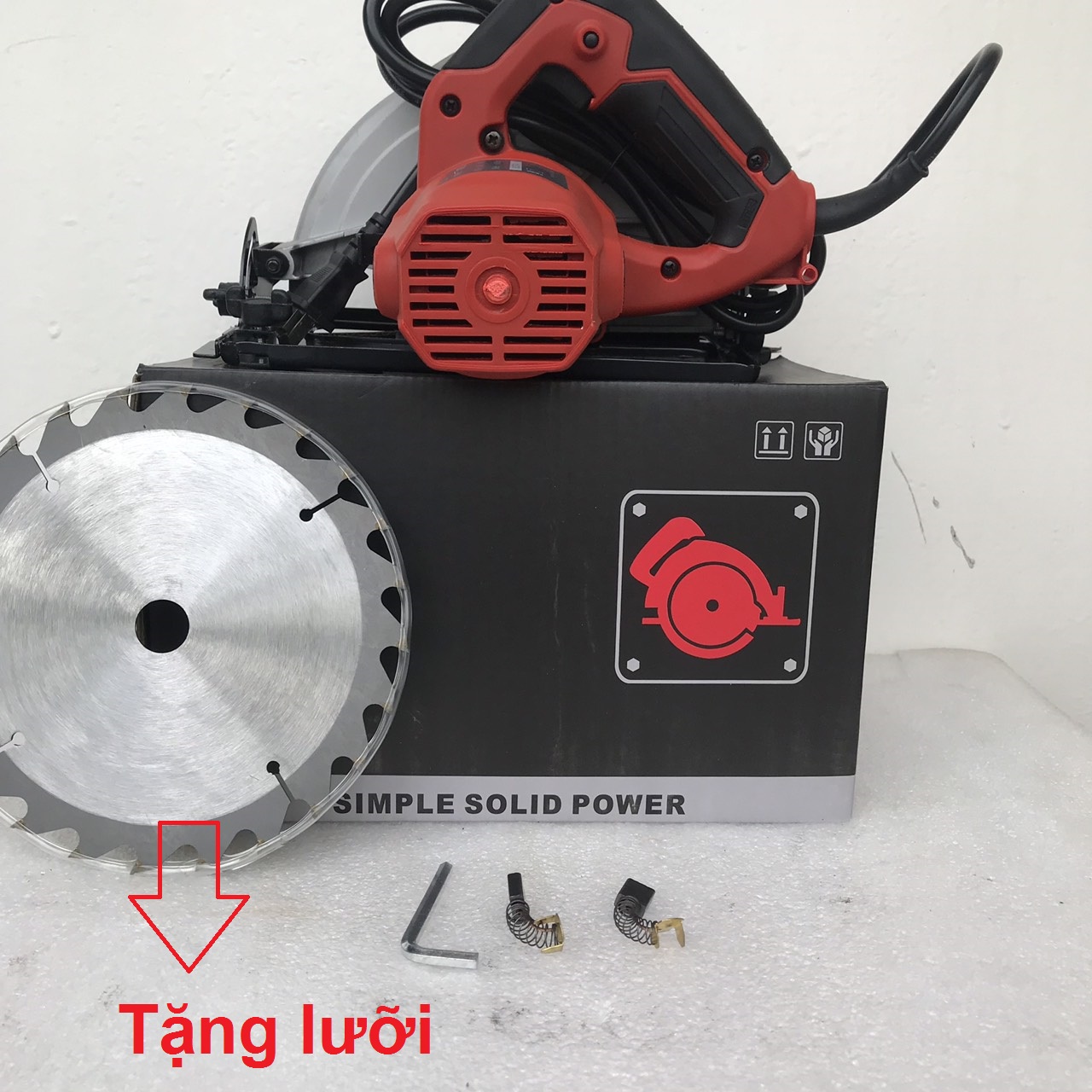 Máy cưa gỗ