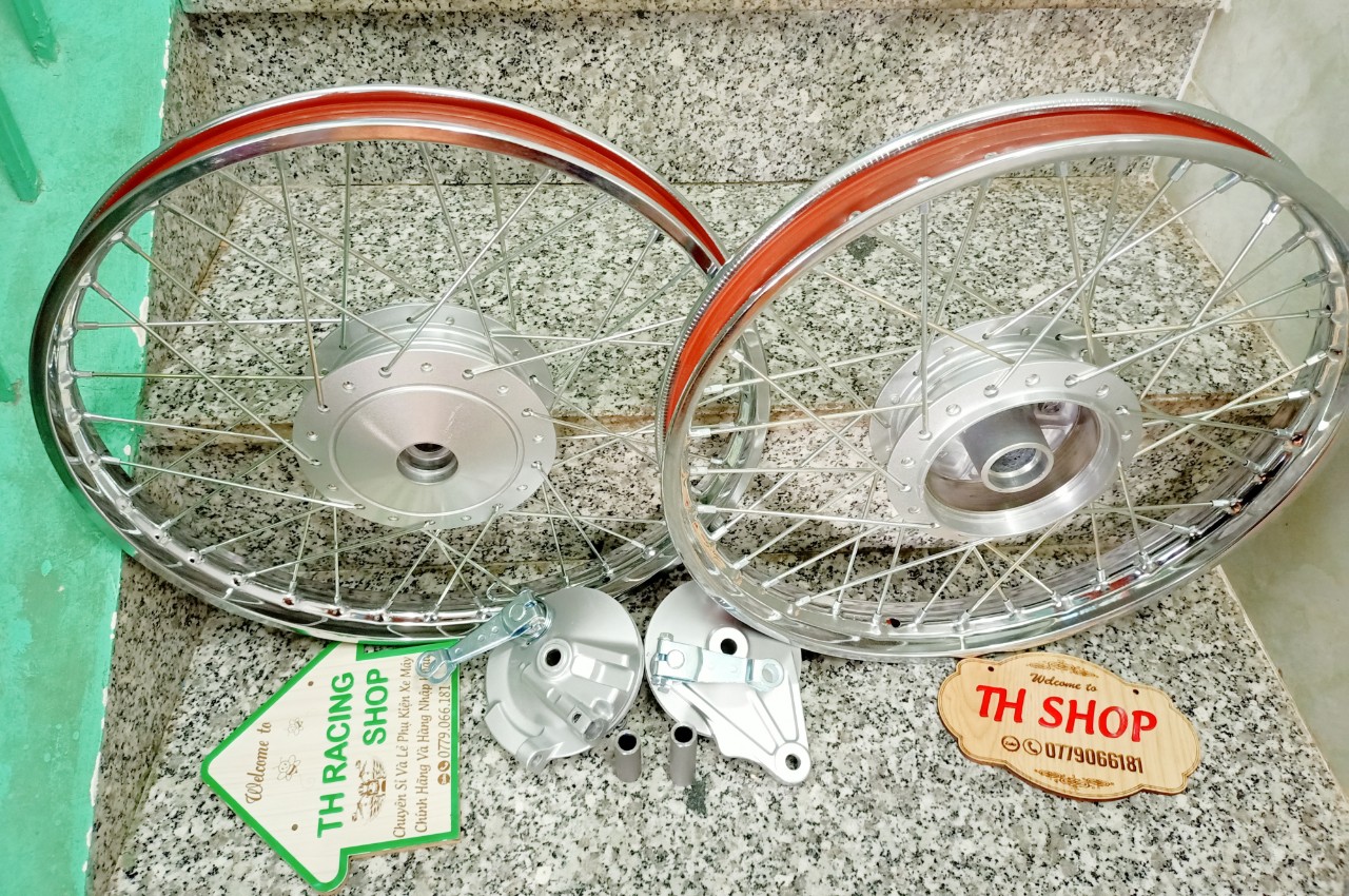 BÁNH CĂM WAVE DREAM CUB THẮNG ĐÙM ZIN SƠN BẠC TRƯỚC SAU KÈM 2 ỐNG CHỈ ZIN VÀ 2 MÁ ĐÙM MỚI NHƯ HÌNH ẢNH NIỀNG SẮT UNIONVD ĐÃ RÚT CĂM SẴN GẮN VỪA CÁC DÒNG XE MÁY HONDA TRƯỚC SAU THẮNG ĐÙM SẢN PHẨM CHẤT LƯỢNG NHANH TAY MUA NGAY