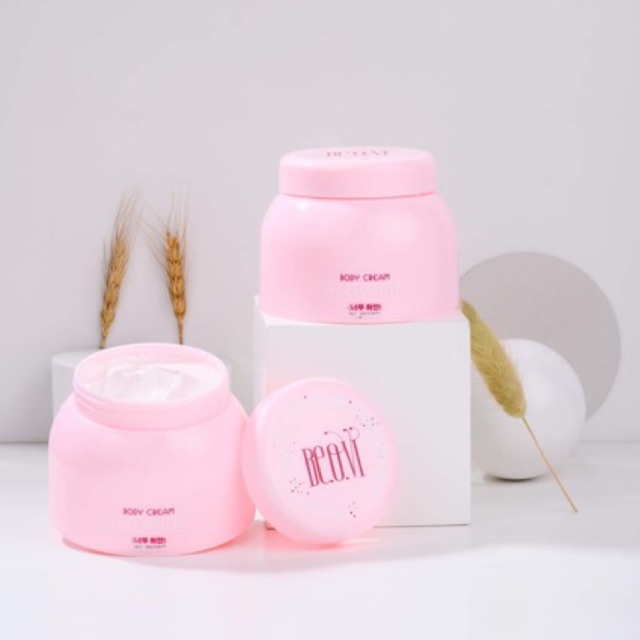 [HCM]Kem body dưỡng trắng da toàn thân Too White Beovi Thu Thuỷ 220g