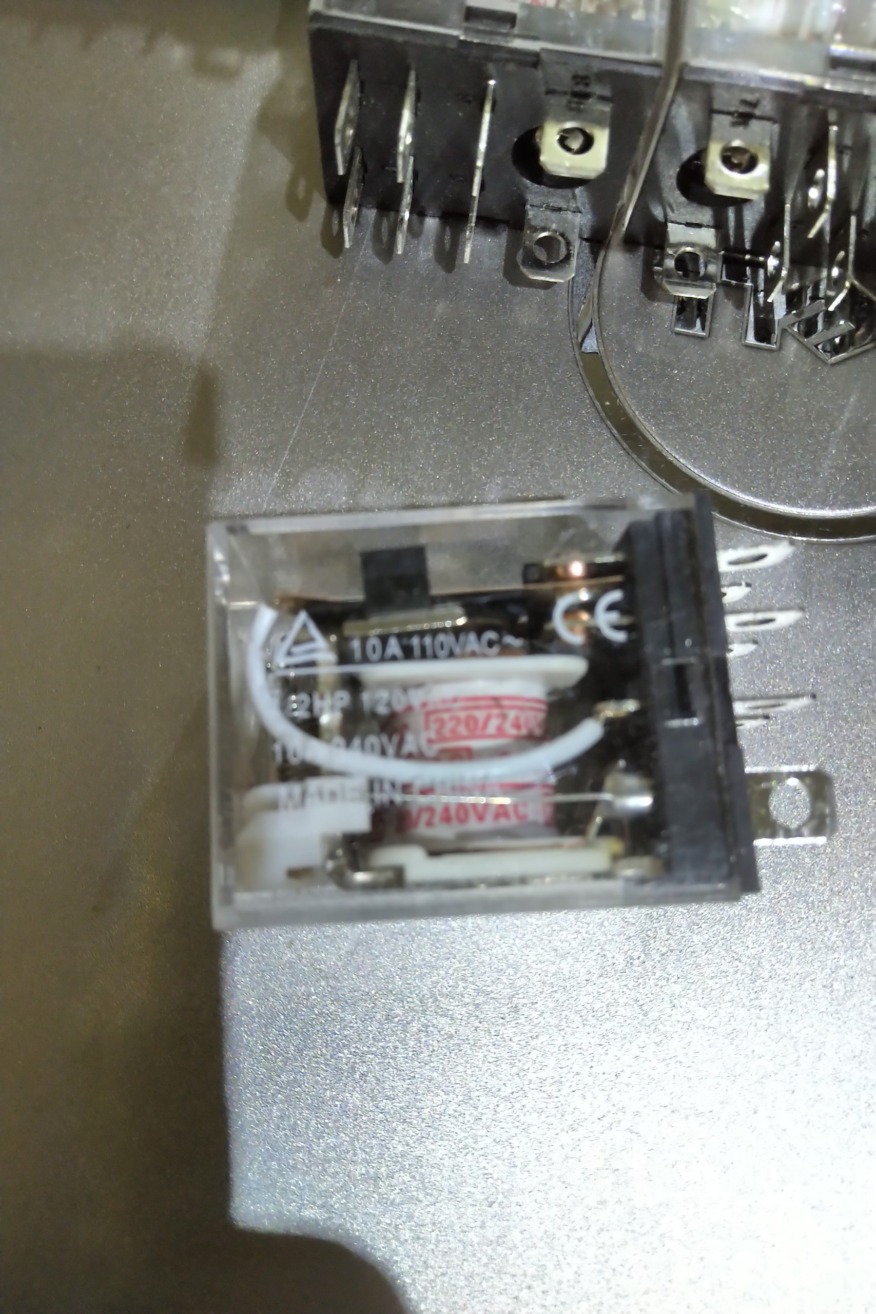 Rơ le trung gian onrom ly2l - 220v/240v-10a