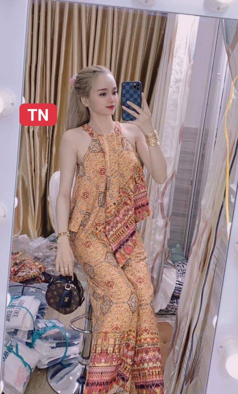 [HCM]Set bộ nữ họa tiết thổ cẩm áo cổ yếm quần dài ống suông