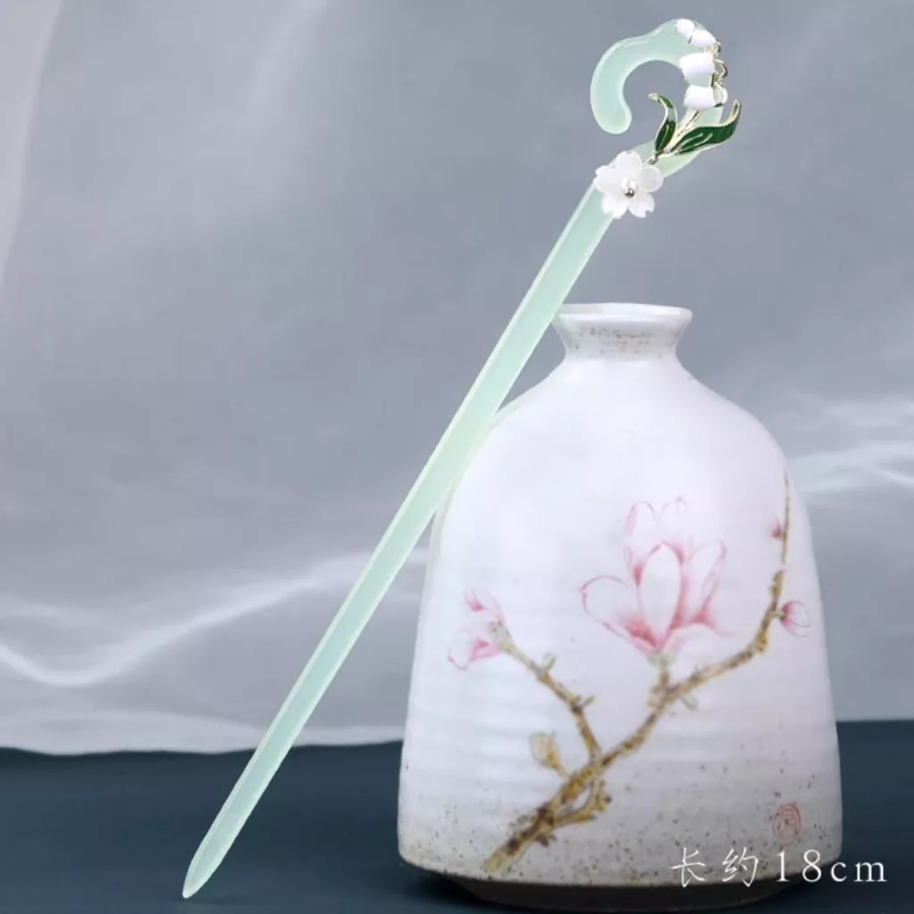 Trâm búi tóc cổ phong họa tiết hoa lan trắng