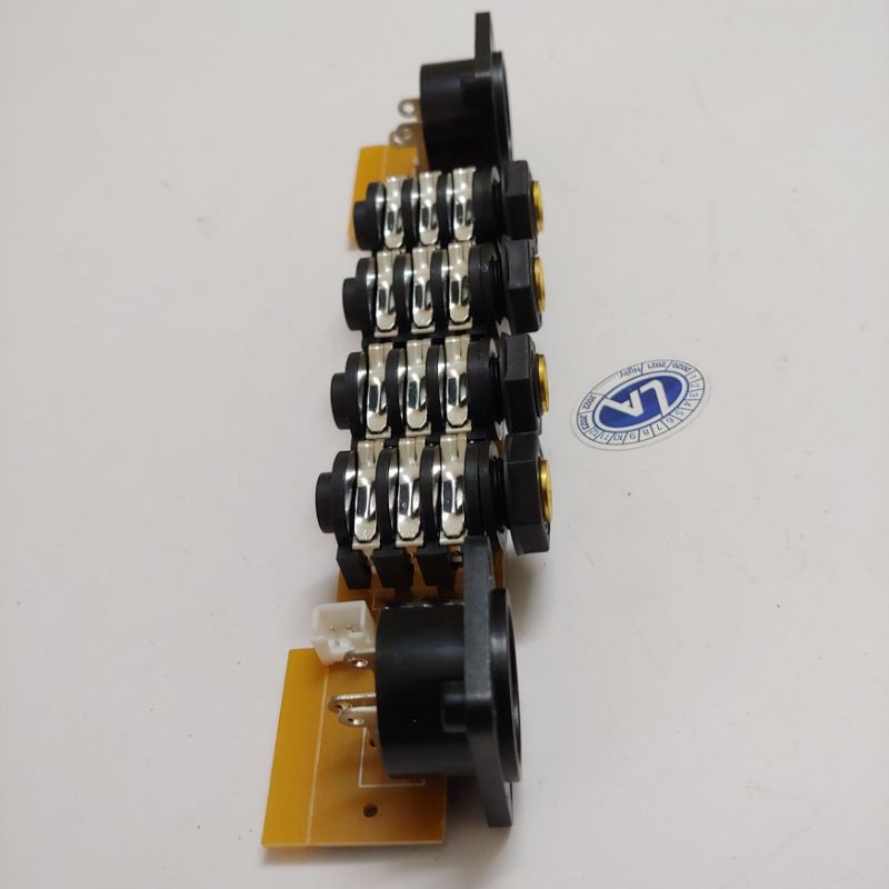 Mạch input cho đẩy main 2u 3u