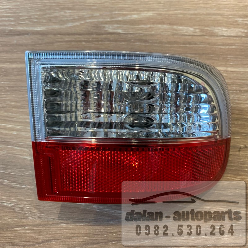 Đèn phản quang cản sau mazda bt50 2013 2018 - uc2b51250b - uc2b51240b