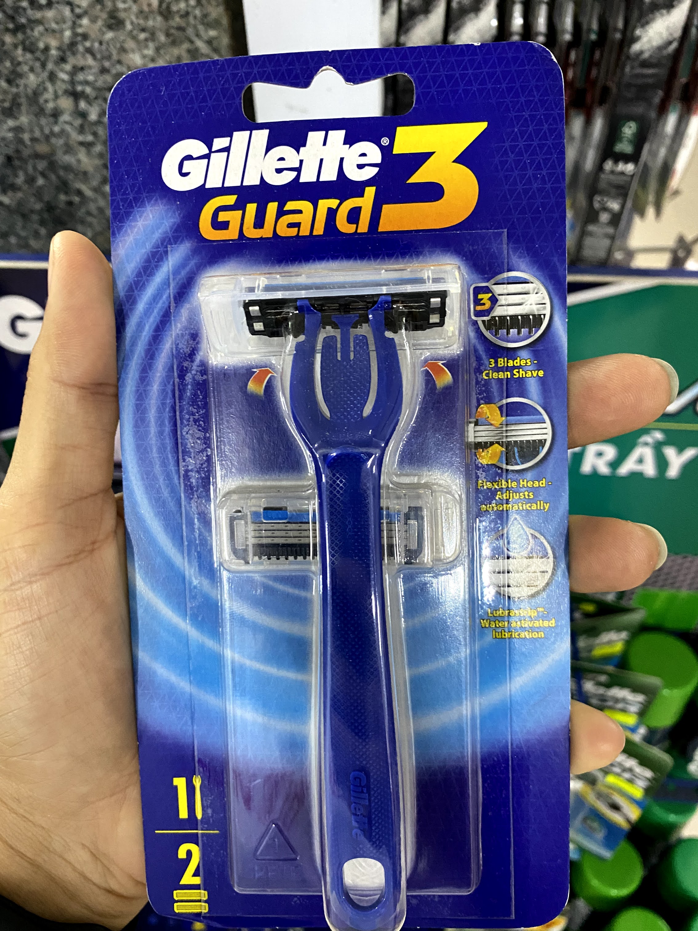Dao cạo râu 3 lưỡi Gillette Guard 3