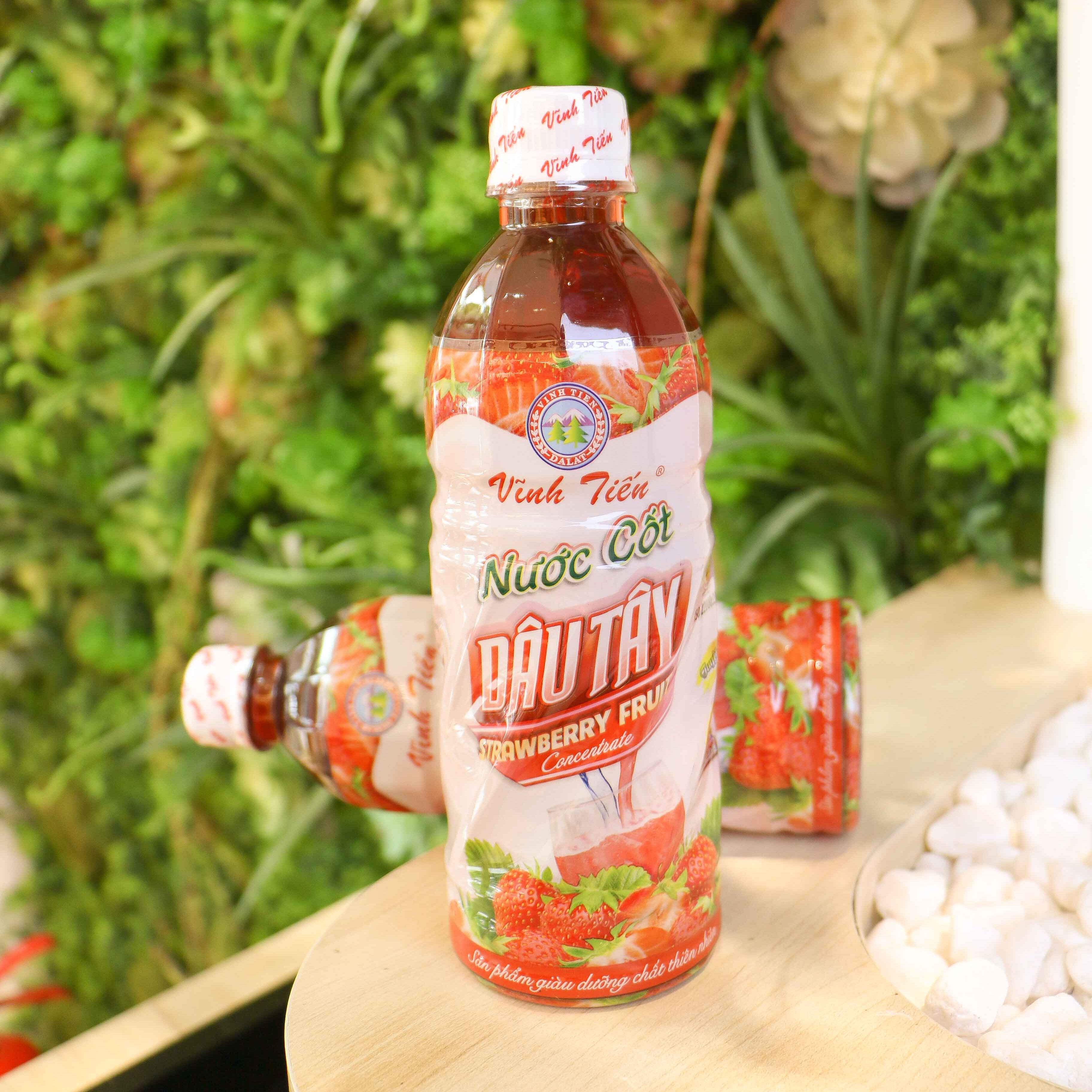 Nước cốt dâu tây chai 500ml Vĩnh Tiến