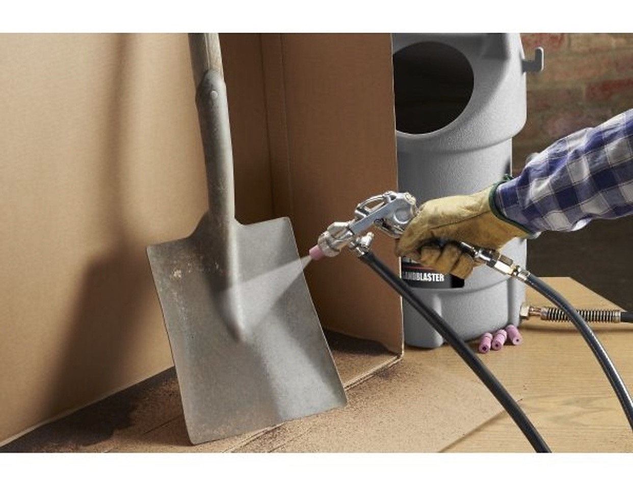 Máy bắn cát chuốc kim loại hiệu ozito psb-5090 nhập khẩu