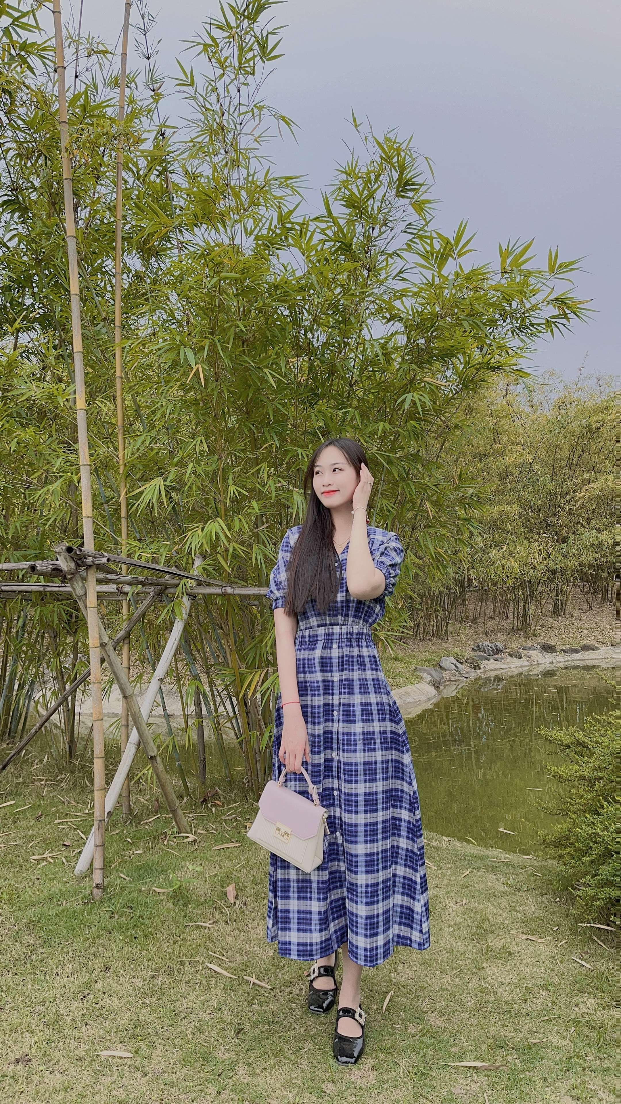 Đầm Midi kẻ xanh, Jolie Rosé