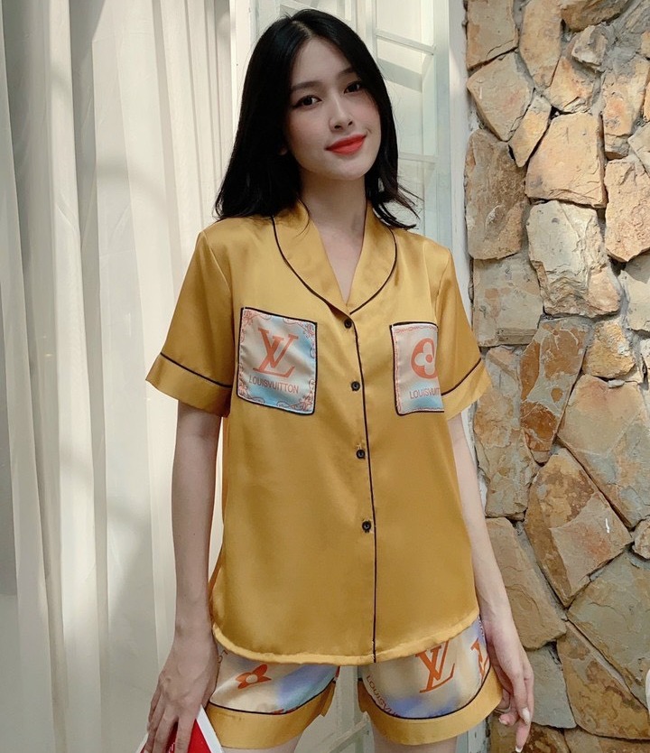 Bộ pijama đùi size 2xl lụa satin hình , quần có túi sâu