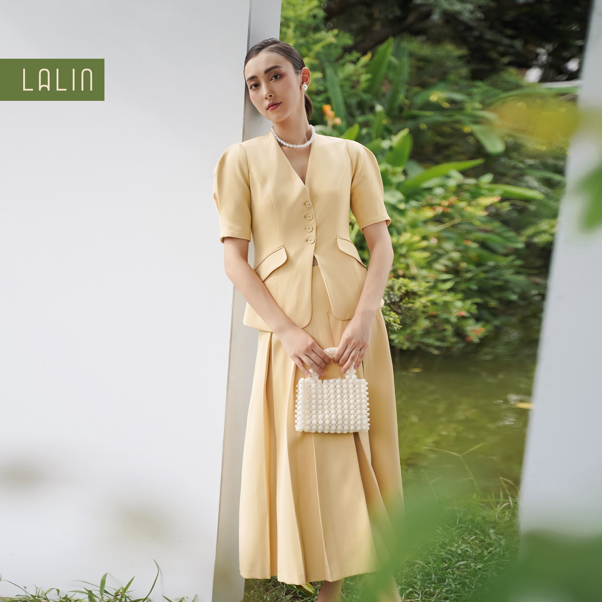 Áo blazer nữ lalin thiết kế tay bồng chiết eo senla