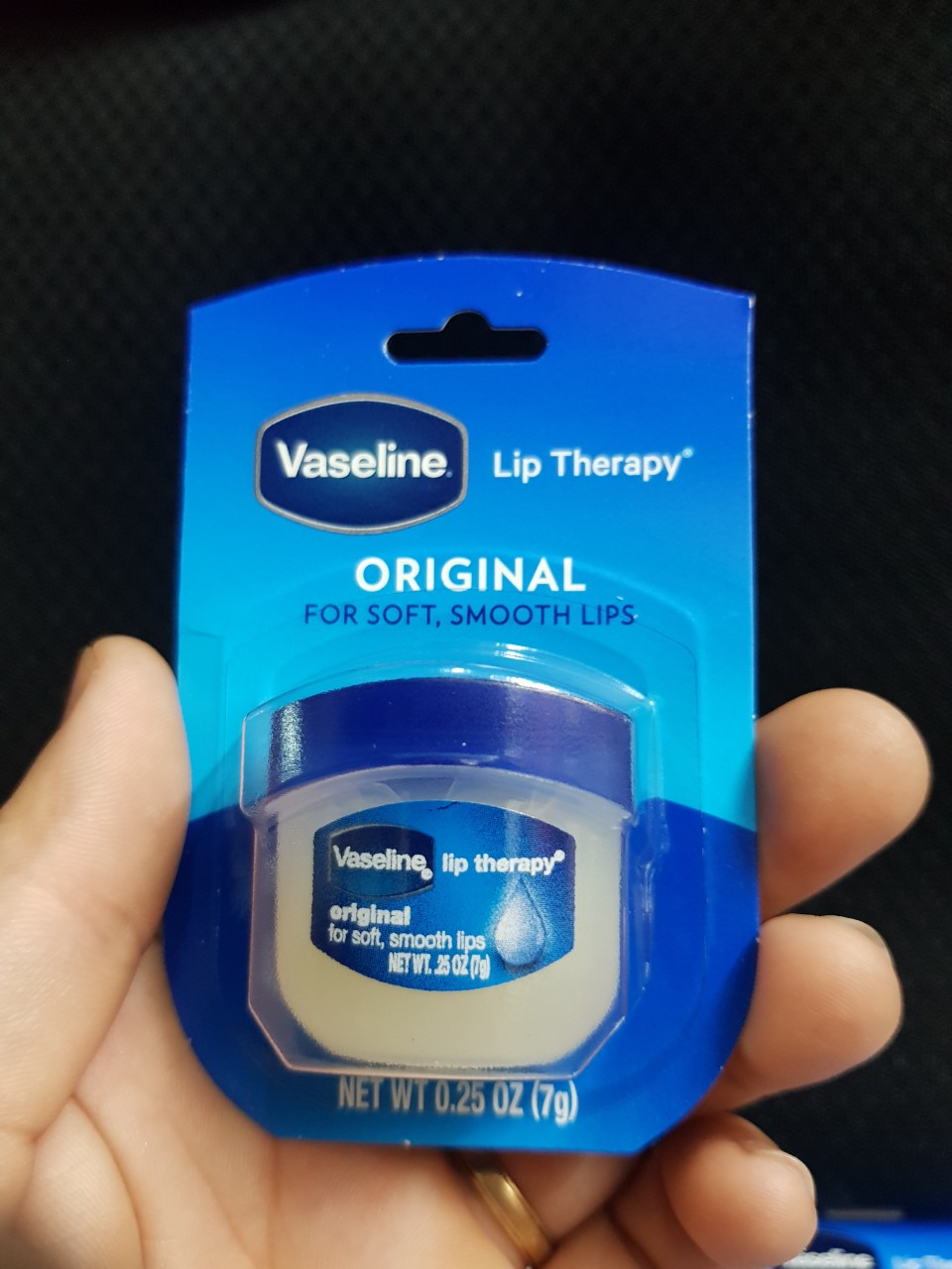Son dưỡng Vaseline Lip Therapy Original 7g Mỹ