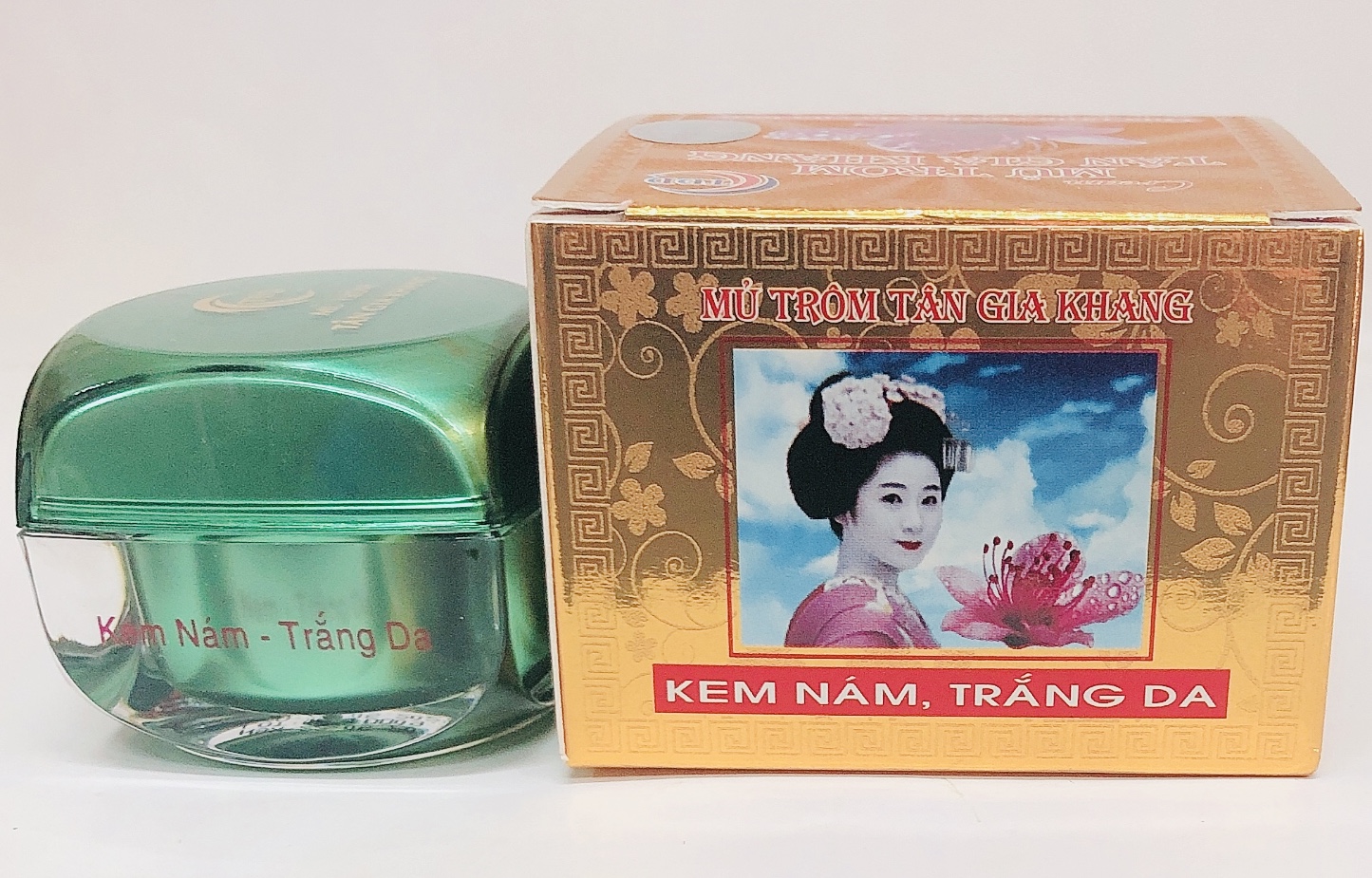 Kem nám- trắng da mủ trôm tân gia khang 6g