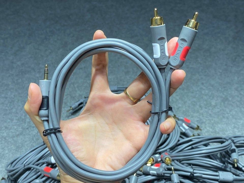 Dây 35li ra 2 av hãng belkin của mỹ