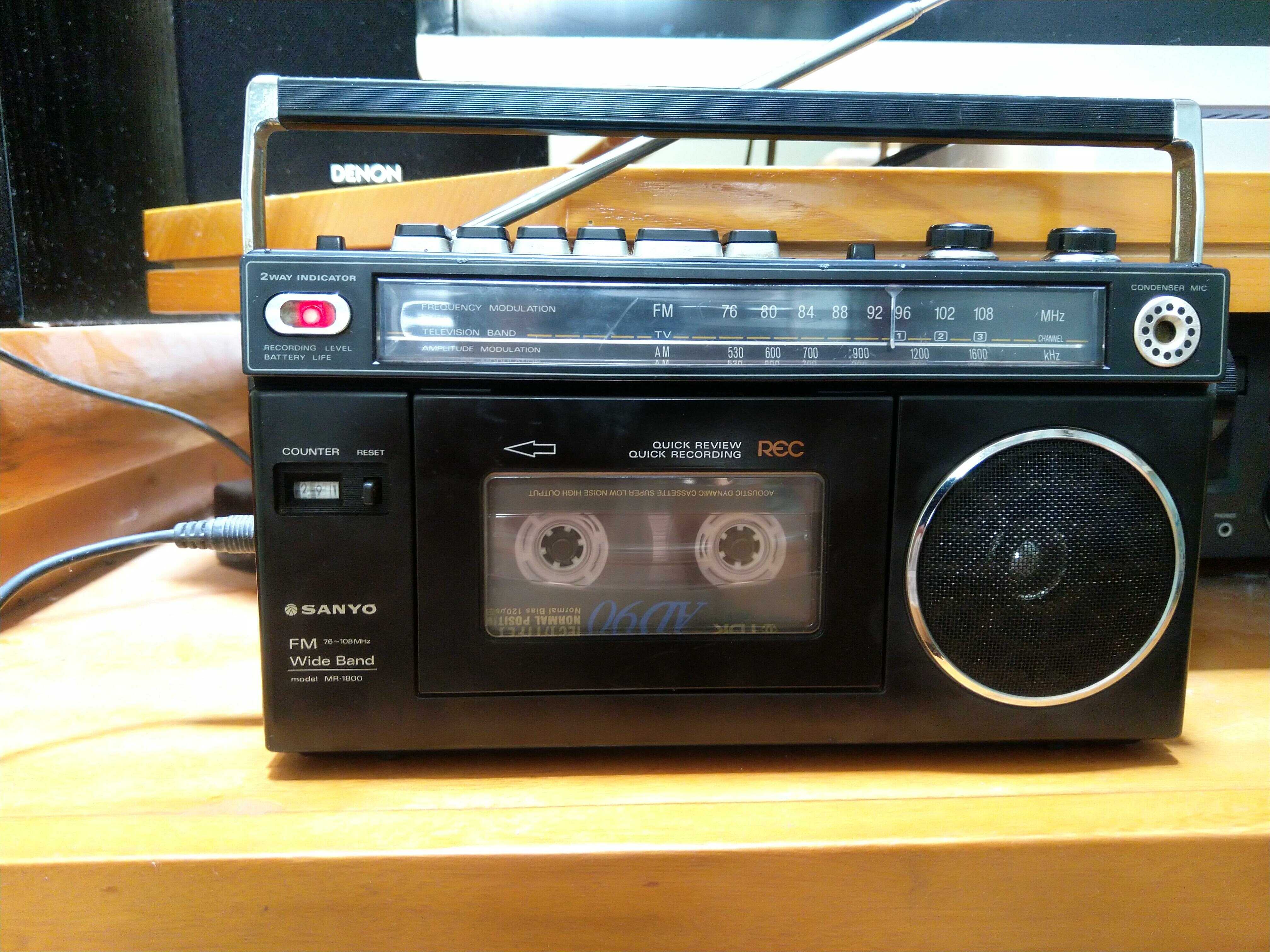 Đài sanyo mr 1800