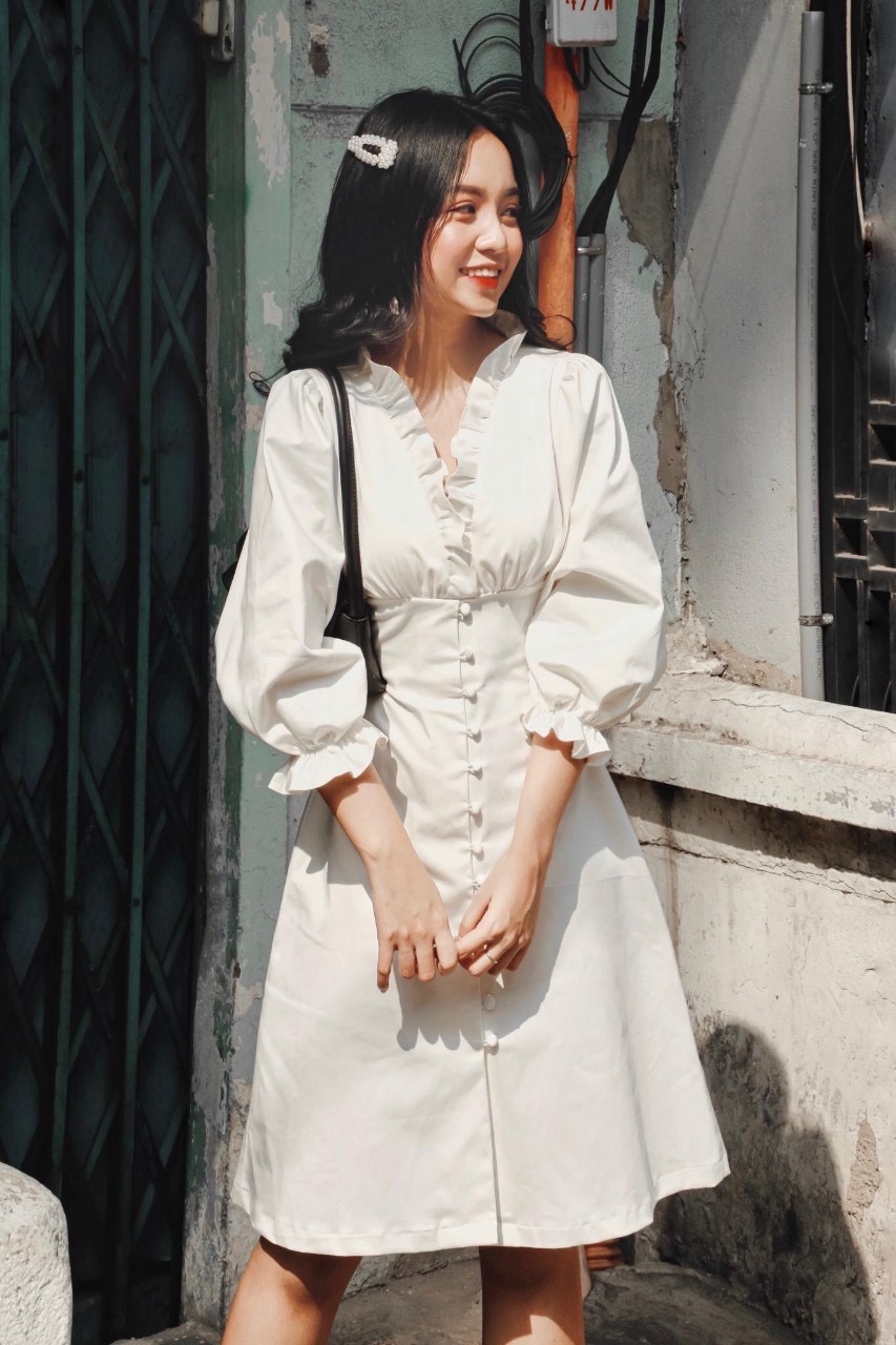 Đầm Trắng Cổ V Phối Bèo Cao Cấp Hottrend